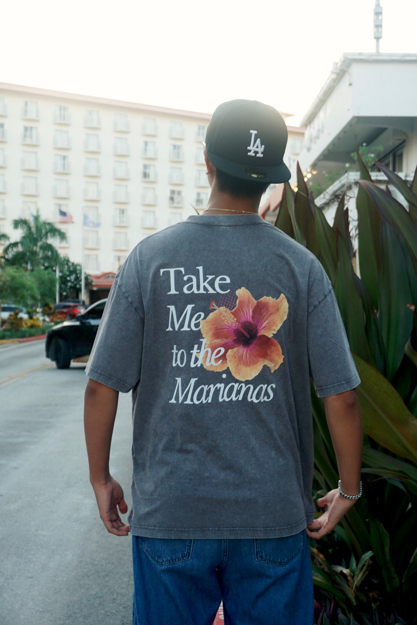 Hibiscus Acid Oversized Tee in Gray